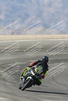 media/Oct-30-2025-Racers Edge (Thu) [[dabbdaf680]]/3-B Group/Session 2 (Bowl Exit)/